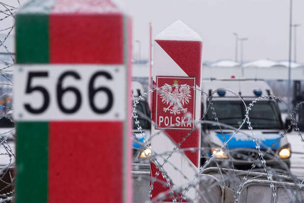 Польша намерена сделать барьер на границе с Белоруссией непроходимым