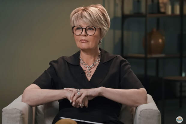 Телеведущая Юлия Меньшова поддержала призыв сменить ректора Школы-студии МХАТ