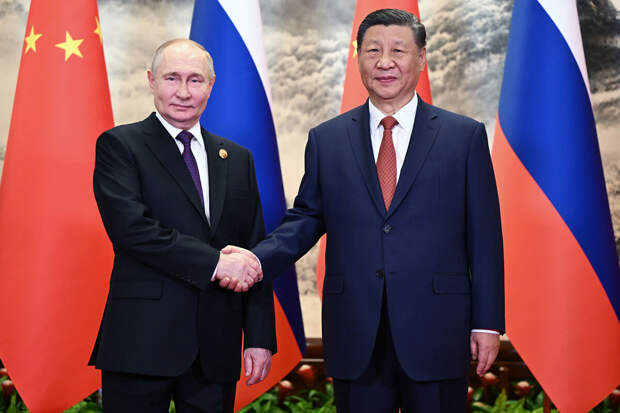 В Белом доме признали обеспокоенность властей США развитием отношений РФ и Китая