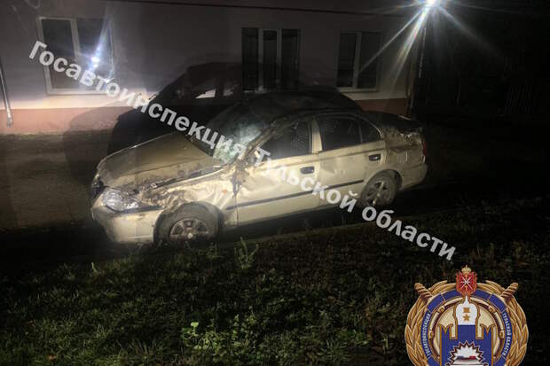 Водителя иномарки госпитализировали после ДТП с опрокидыванием на трассе М-4 в Тульской области