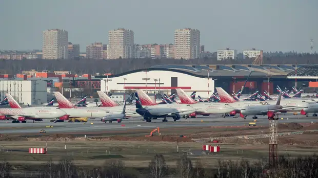 Аналитики выяснили, куда россияне чаще всего летали на самолётах и ездили на поездах в сентябре