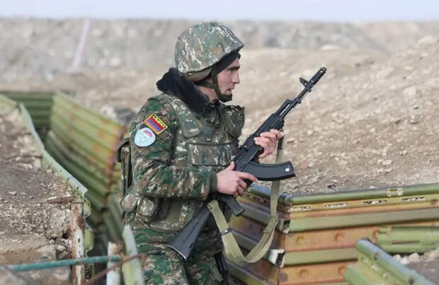 Минобороны Армении: Азербайджанские военнослужащие открыли огонь по армянским позициям