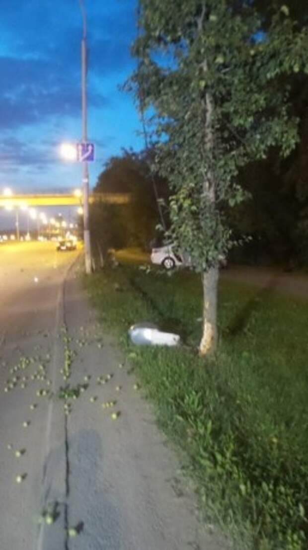 В Екатеринбурге водитель уснул за рулем: в ДТП пострадал ребенок 