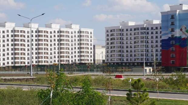 Путин потребовал наращивать жилищное строительство в Донбассе и Новороссии