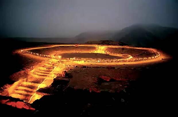 Караль. Фото взято с сайта: https://www.tarih.gen.tr/forum/sehirler-tarihi/6956-caral-supe-antik-kenti-resimler.html