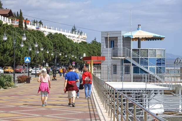 В мае крымчан ждут 3 короткие рабочие недели