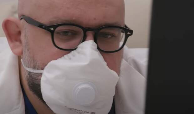 Денис Проценко и ещё четыре врача получили звание Героев труда