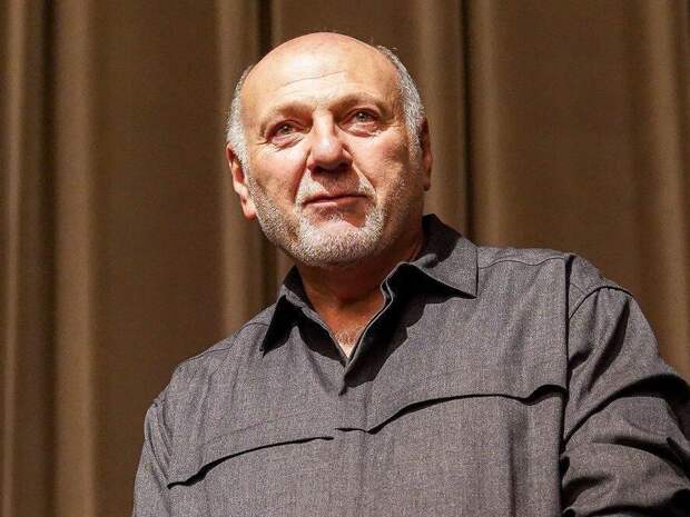 «Сказала: „А ты знаешь, что меня похоронишь?“» Как Сергей Газаров потерял Метлицкую и пост худрука театра