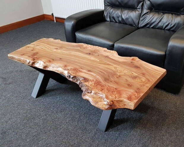 Оригинальный столик из спила дерева. \ Фото: prezident-mebel.ru.