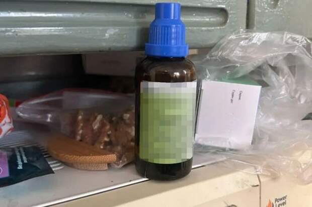 В Бурятии девочка выпила отвердитель из бутылки от сиропа и погибла