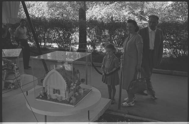 Moscow’s-Sokolniki-1959-expo-20.jpg Moscow’s-Sokolniki-1959-expo-20.jpg