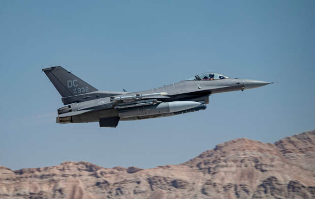 Истребители F-16 развалятся на куски. Как на самом деле Россия может ответить на удары ВСУ западным оружием?