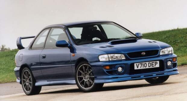 Посмотрите на Subaru Impreza с носовой частью от Lancer Evolution