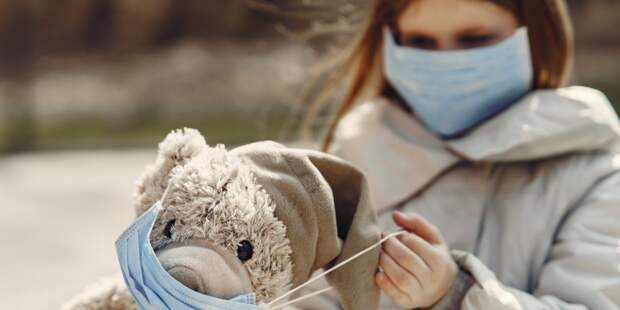 Апельсины, морковь и рыба: врач объяснила, как простые продукты спасают детский иммунитет