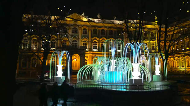 Петербуржцам назвали адреса световых фонтанов