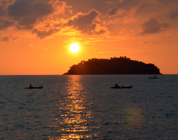 Закат на острове Ко Чанг. Фото автора.