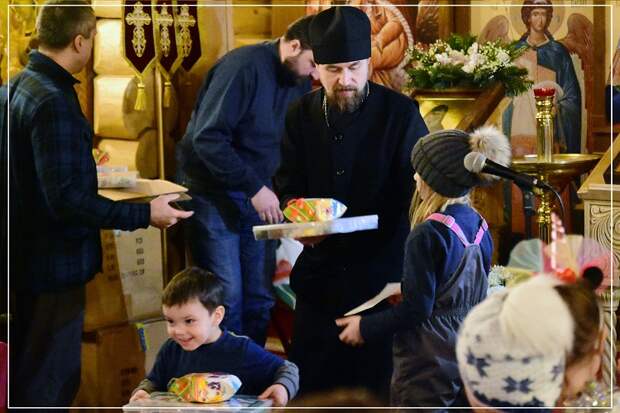 Храм Нины. Рождественский праздник.jpg
