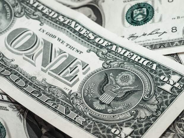 Риттер: Байден сделал доллар самой неудобной валютой в мире