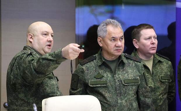 Появились первые кадры с Путиным на заседании объединенного штаба родов войск