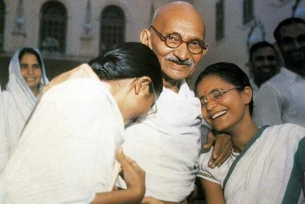 Картинки по запросу "Махатма Ганди"