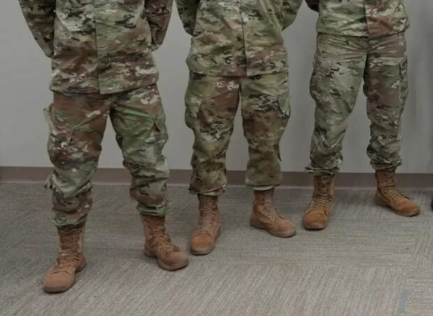 Запрет на укороченные ботинки и наращивание ресниц: ВВС США обновили стандарты по форме одежды и внешнему виду