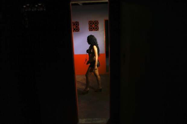 Обитель разврата: жуткие фото пресловутого бразильского квартала красных фонарей