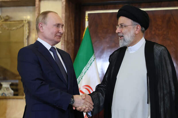 Раиси заявил Путину, что действия США вынудили Иран нанести удар по Израилю