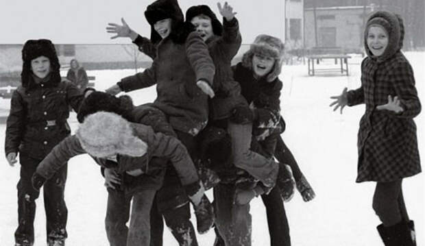 Фотография: По волнам памяти: как мы жили и играли во дворах нашего детства №1 - BigPicture.ru