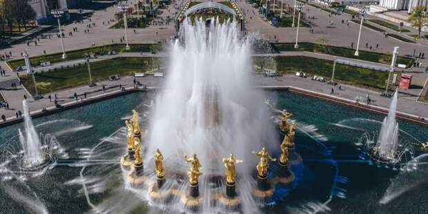 В Москве завершились работы по подготовке фонтанов к открытию. Фото: Е. Самарин mos.ru
