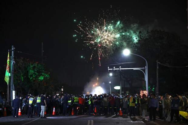 Фестиваль петард Beehive Firecrackers в Тайване