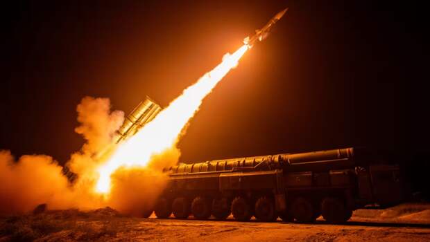 Авианосцы загнаны в угол: Как одна модификация «Орешника» может заставить флот США бежать за тысячи километров от российских берегов.