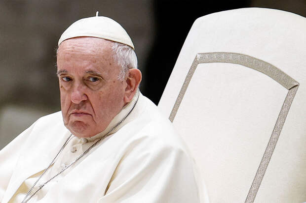 ANSA: после госпитализации папа Римский Франциск провел спокойную ночь в больнице