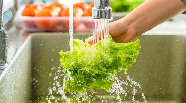 Рис, рыба и еще 7 продуктов, которые многие моют неправильно