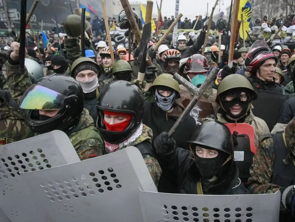 Майдан допрыгались. Правый сектор Украина 2014. Майдан 2014 правый сектор. Правый сектор на Майдане.