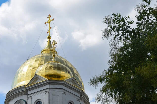 Священник рассказал, как поминать усопших в Великий пост