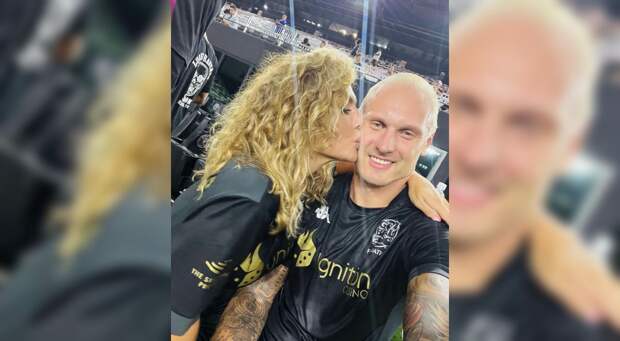 В сети нашли предполагаемого любовника Анны Седоковой: с кем изменяла мужу певица?