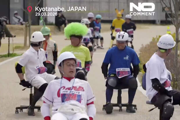 CNN: в японском городе Сидзуока провели заезд на офисных креслах по улицам