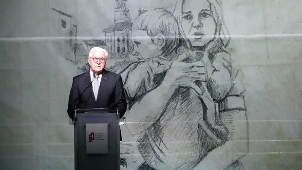 Президент ФРГ Штаймайер призвал политиков к ответу за "военные преступления" на Украине