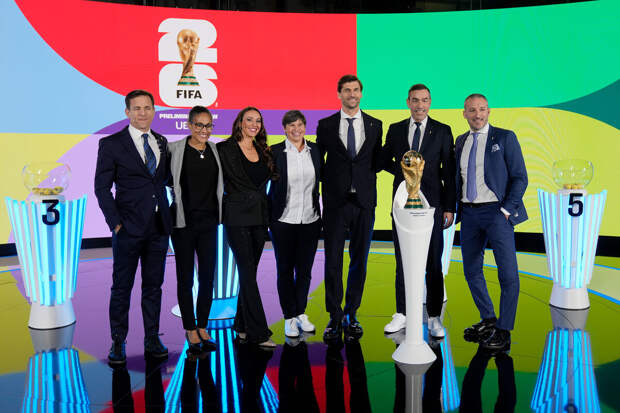 Тренер Гладилин заявил, что фавориты ЧМ-2026 начнут играть с плей-офф