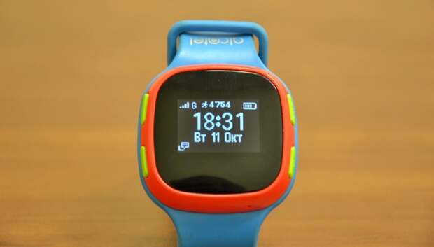 Главный экран детских часов Alcatel