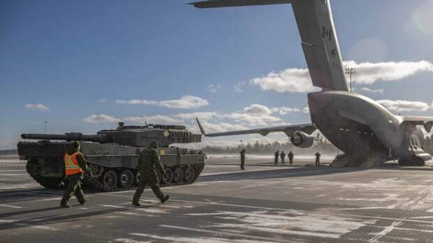 Канада отправила первый Leopard 2A4 для Украины