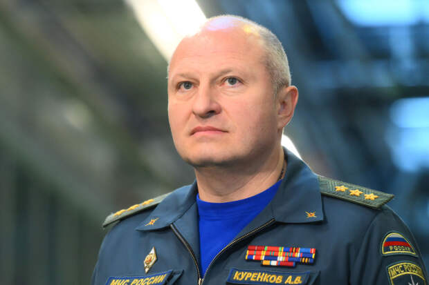 Глава МЧС Куренков: отток кадров из-за зарплаты остается проблемой ведомства