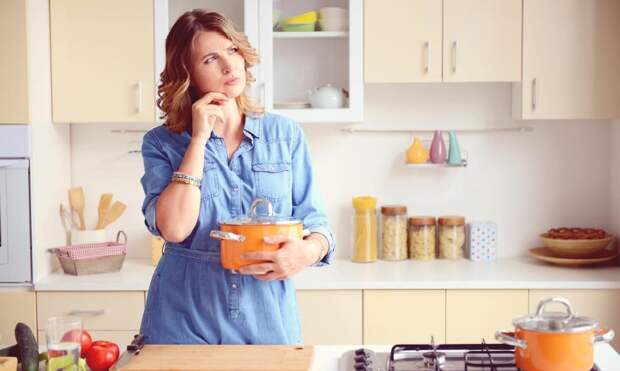 «Особое внимание — жирам»: диетолог оценила новые рекомендации по правильному питанию