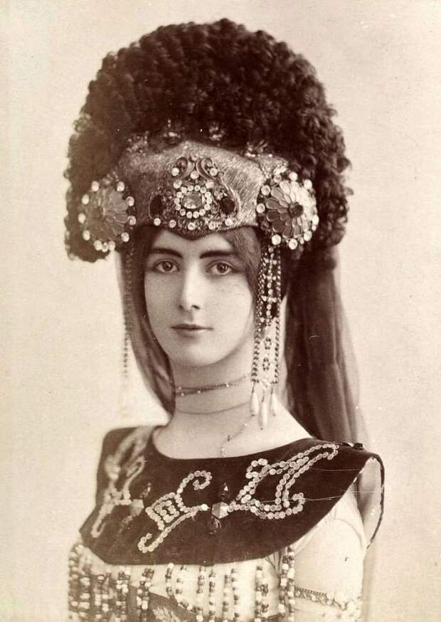 Танцовщица Клеопатра, считавшаяся самой красивой женщиной XIX века