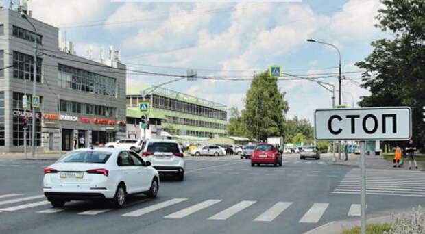 На дорогах в СЗАО меняют режим работы светофоров