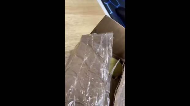 Россиянину прислали картошку вместо iPhone 17 Pro Max за 132 тысячи рублей. https://t.me/webmoney_dn/313835Video: Клип