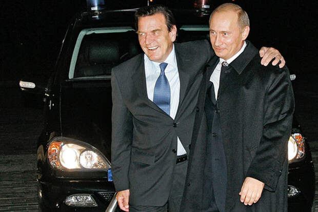 Бывший Федеральный канцлер ФРГ Герхард Шредер и Владимир Путин