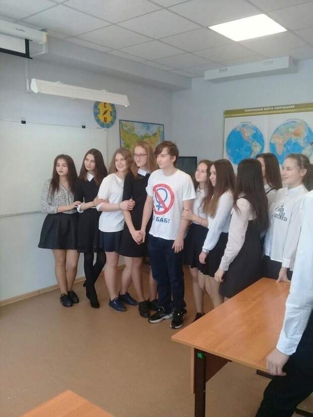 Пока ещё держатся Пока ещё держатся
