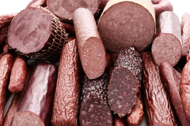 Колбаса с таблетками: что нашли в пище калужского дома престарелых