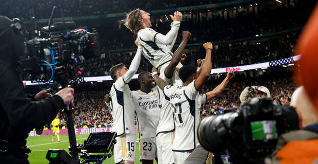 «Реал» Мадрид стал чемпионом Испании благодаря победе «Жироны» над «Барселоной»
